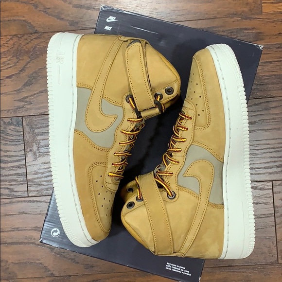 NIKE AIR FORCE 1 HIGH PRM (GS) Wheat/Khaki-Light B - Picture 4 of 16